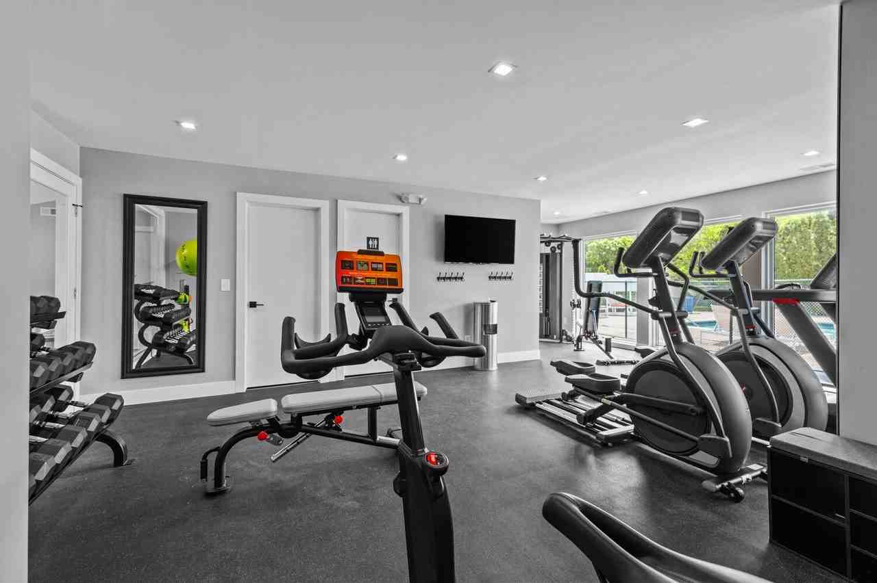 Edge at Novi - Novi, MI - Photo 4 of 44