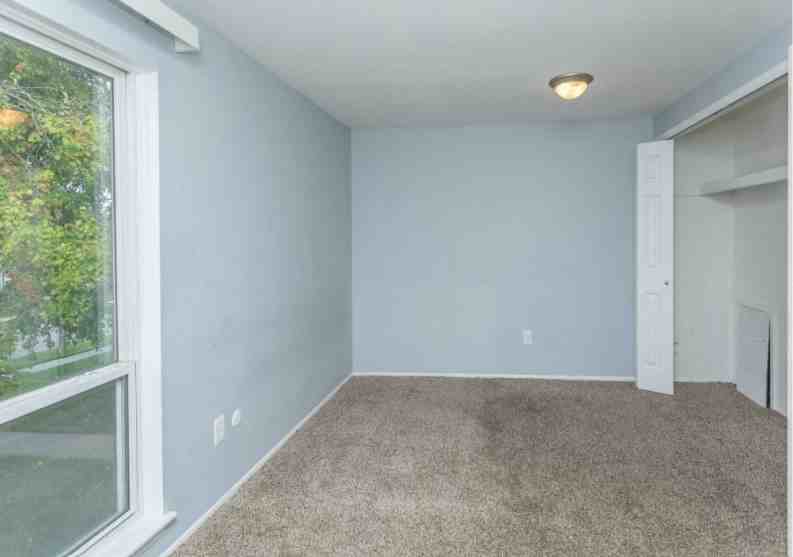 Kings Pointe Apartments - Photo 7 of 33