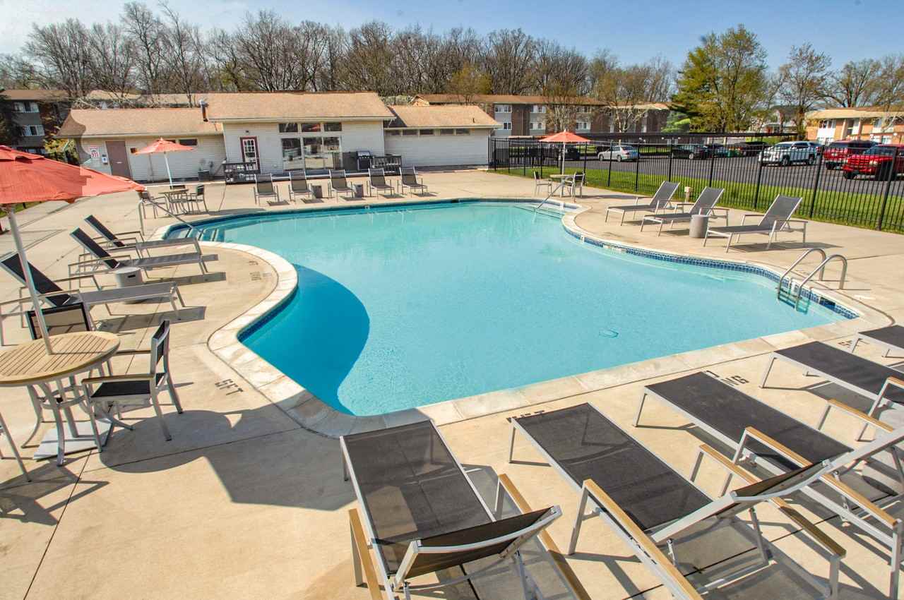 Six Trails Apartments - Photo 2 of 45