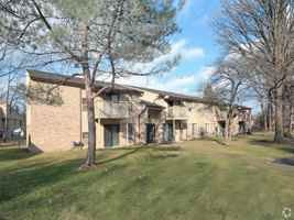 featured image of 15833 W 11 Mile Rd