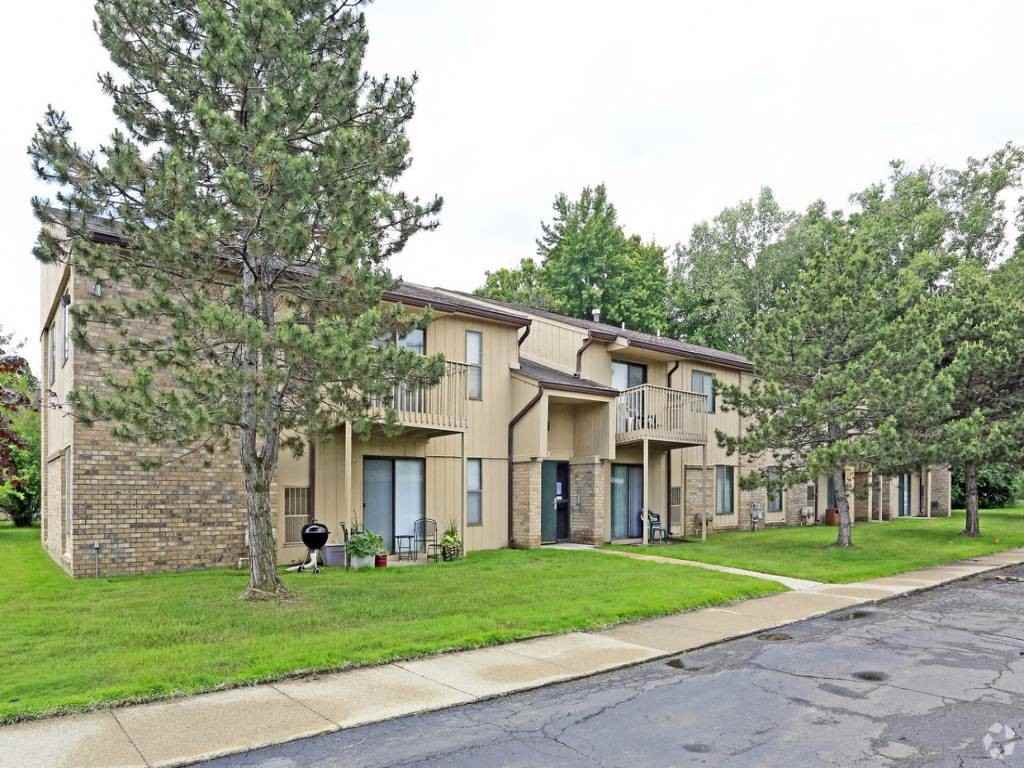 West Oaks - Photo 3 of 25