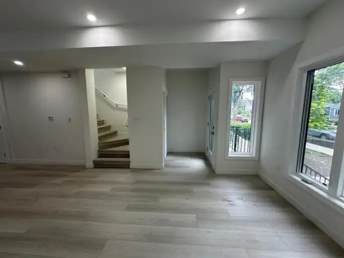 633 Rosedale Ave #633 - Photo 3 of 22