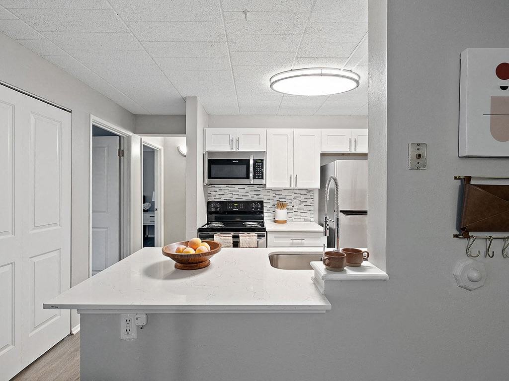 Southgate Apartments - Photo 4 of 25