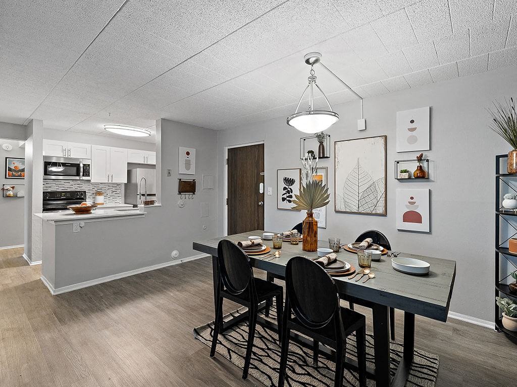 Southgate Apartments - Photo 6 of 25