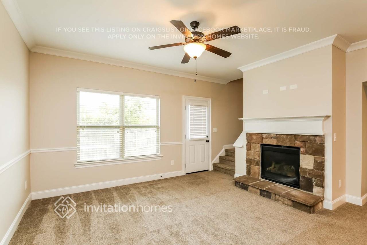 5510 Rialto Way - Photo 4 of 21