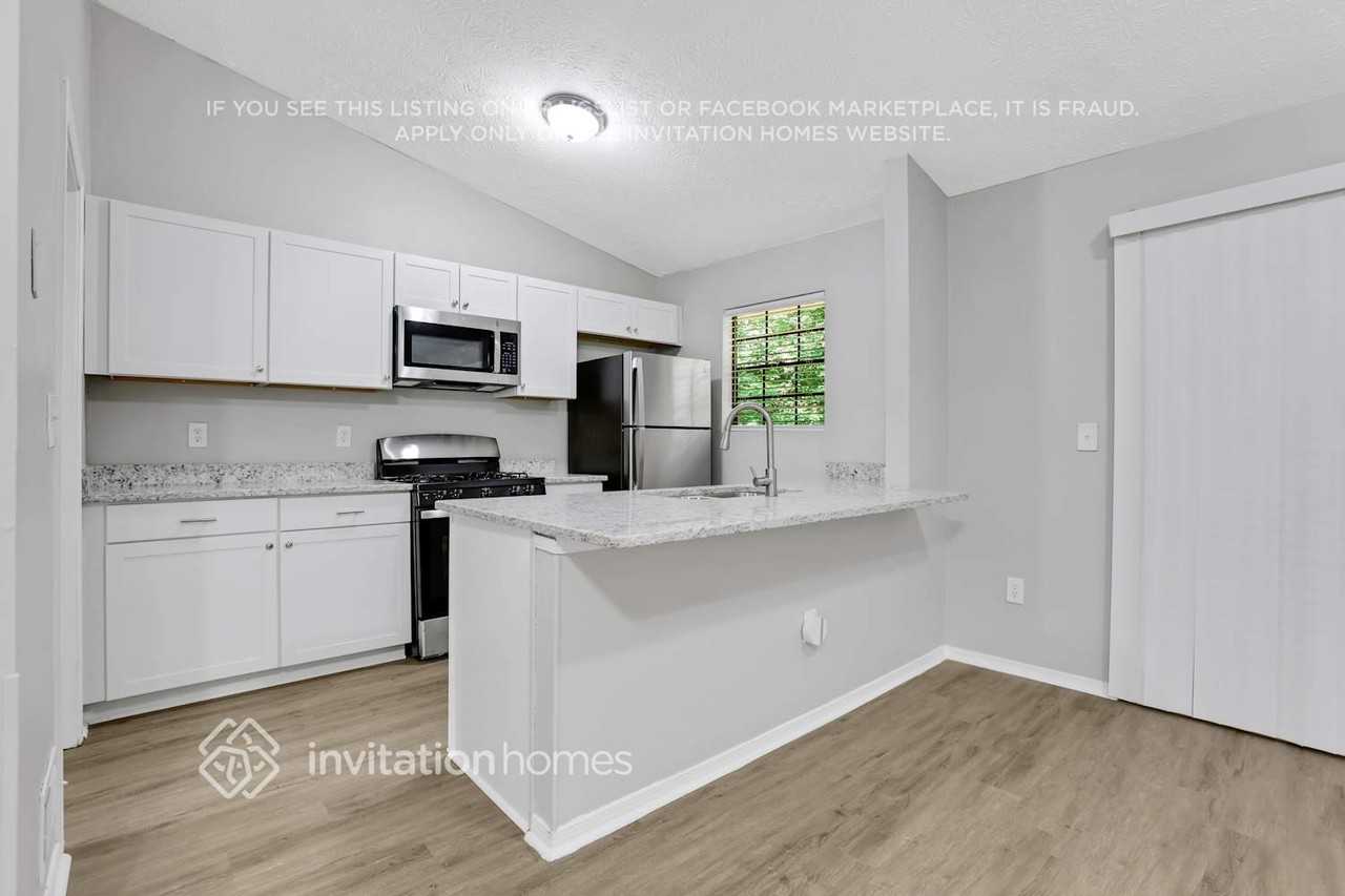 5544 Petite Pt - Photo 5 of 21