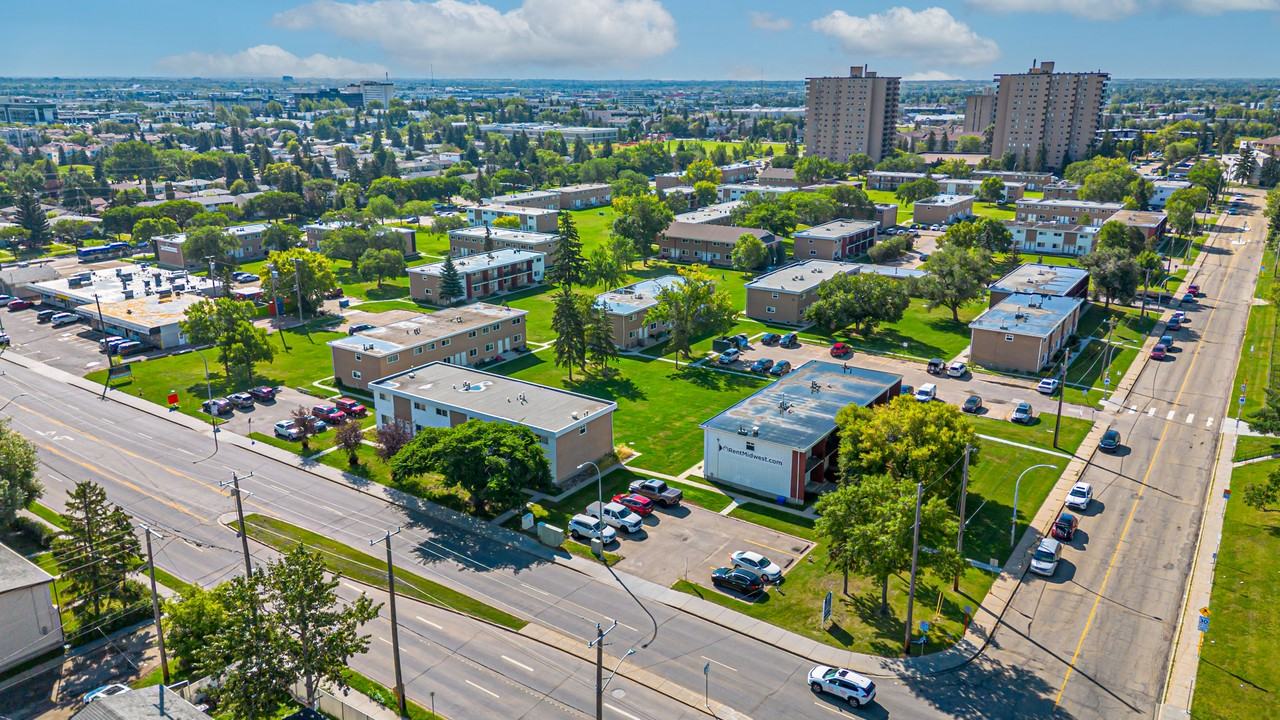 Pleasantview Townhomes - Photo 7 of 40