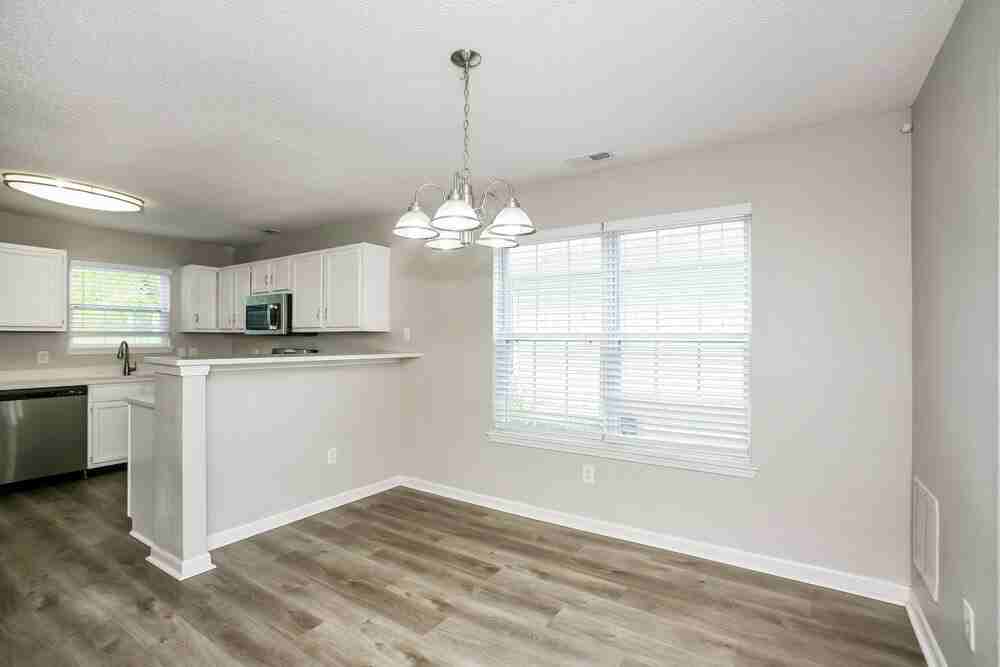 15341 Ten Point Dr - Photo 6 of 17