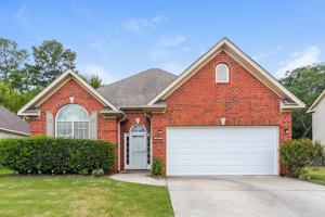 featured image of 4462 Canterbury St