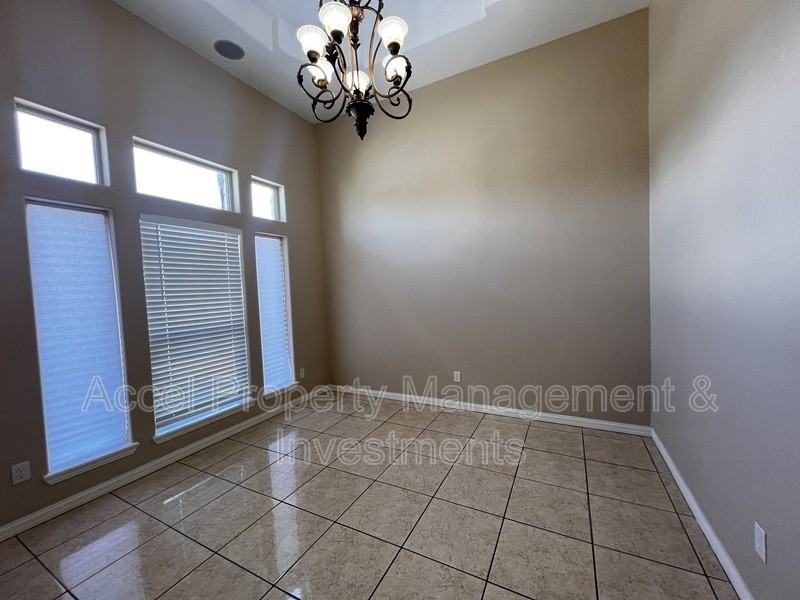 1301 San Felipe Dr - Photo 3 of 25