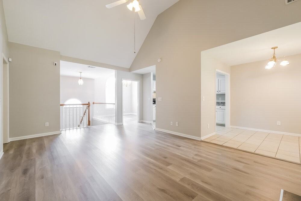 605 Oxford Crest Ct - Photo 5 of 17