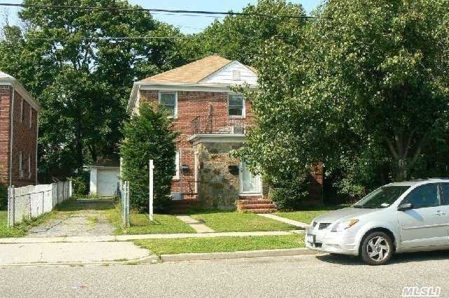 105 Booth St - Photo 3 of 11