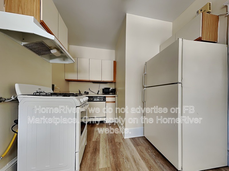 1300 35th St Nw #3 - Photo 4 of 28