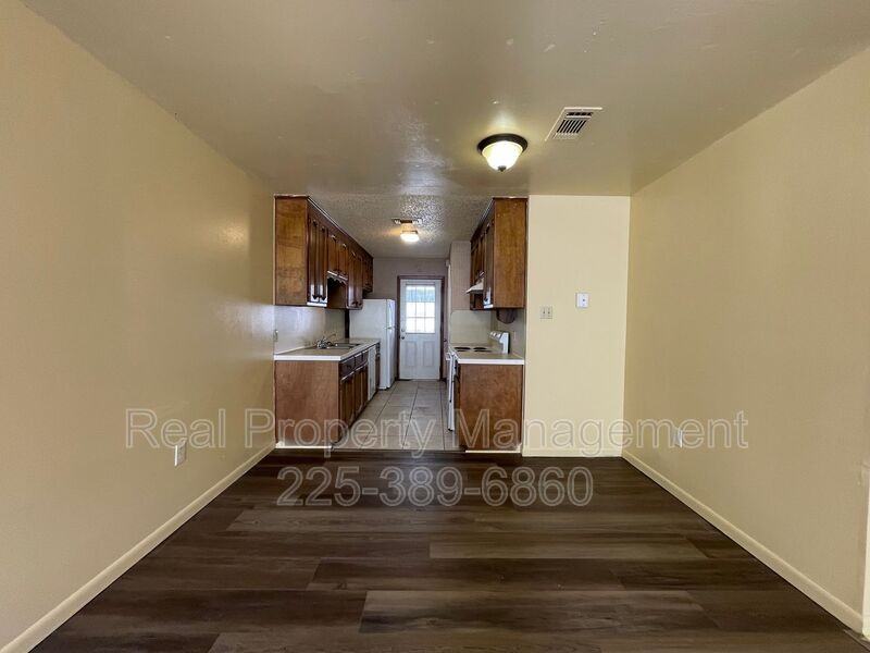 10642 Stanley Aubin Ln #A - Photo 5 of 12