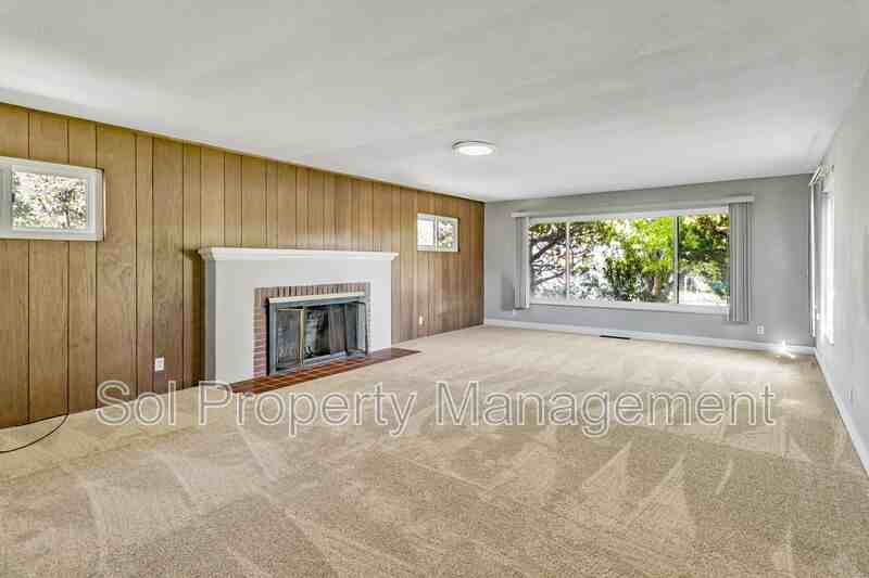 1401 Laurent St - Photo 3 of 35