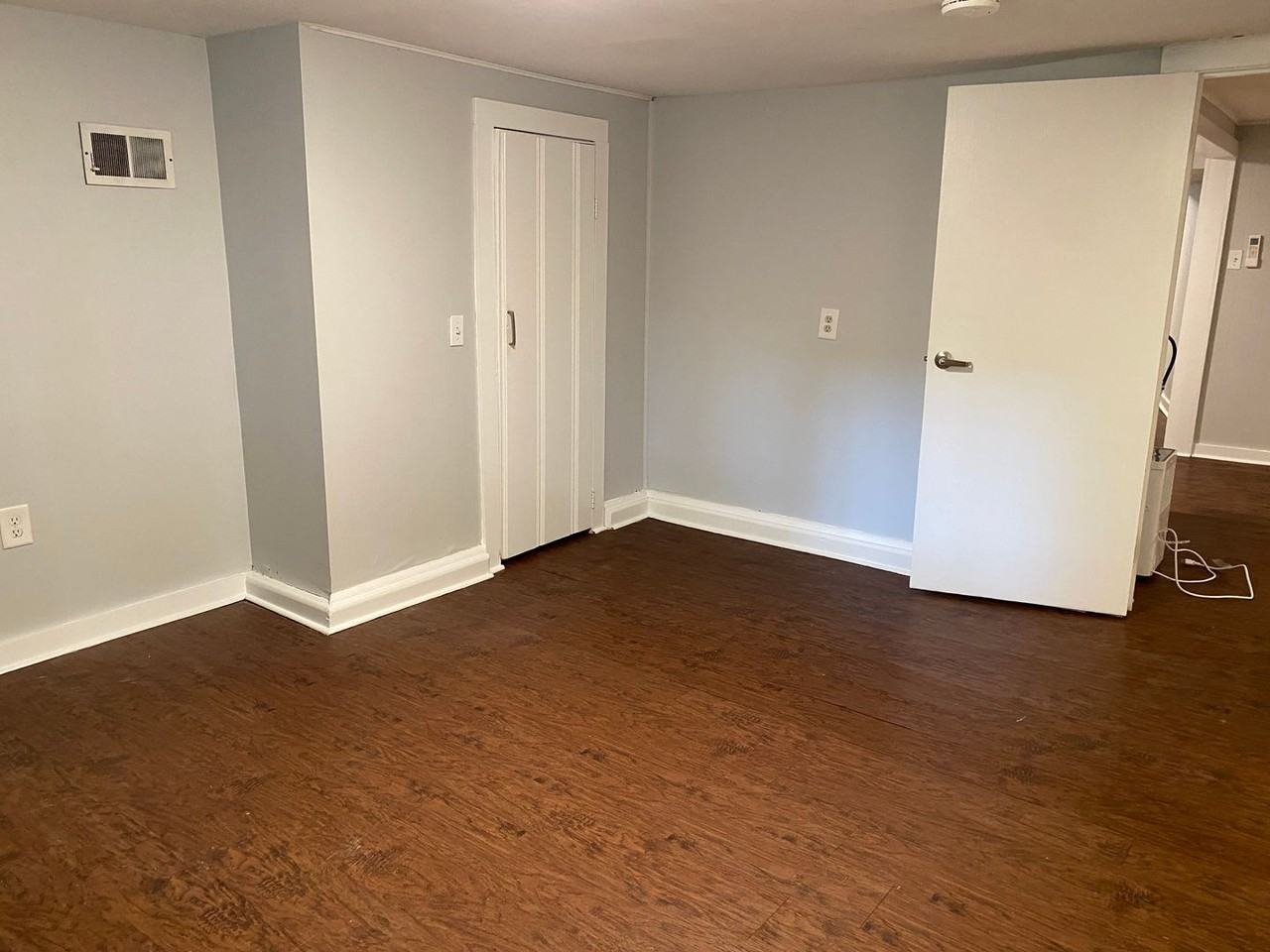 1002 N Aurora Street - Photo 2 of 50