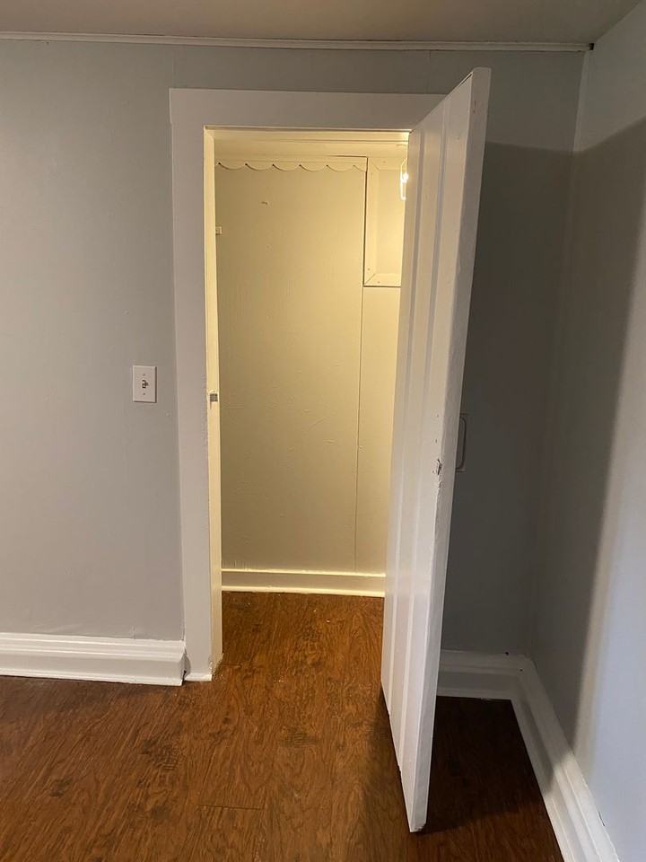 1002 N Aurora Street - Photo 3 of 50