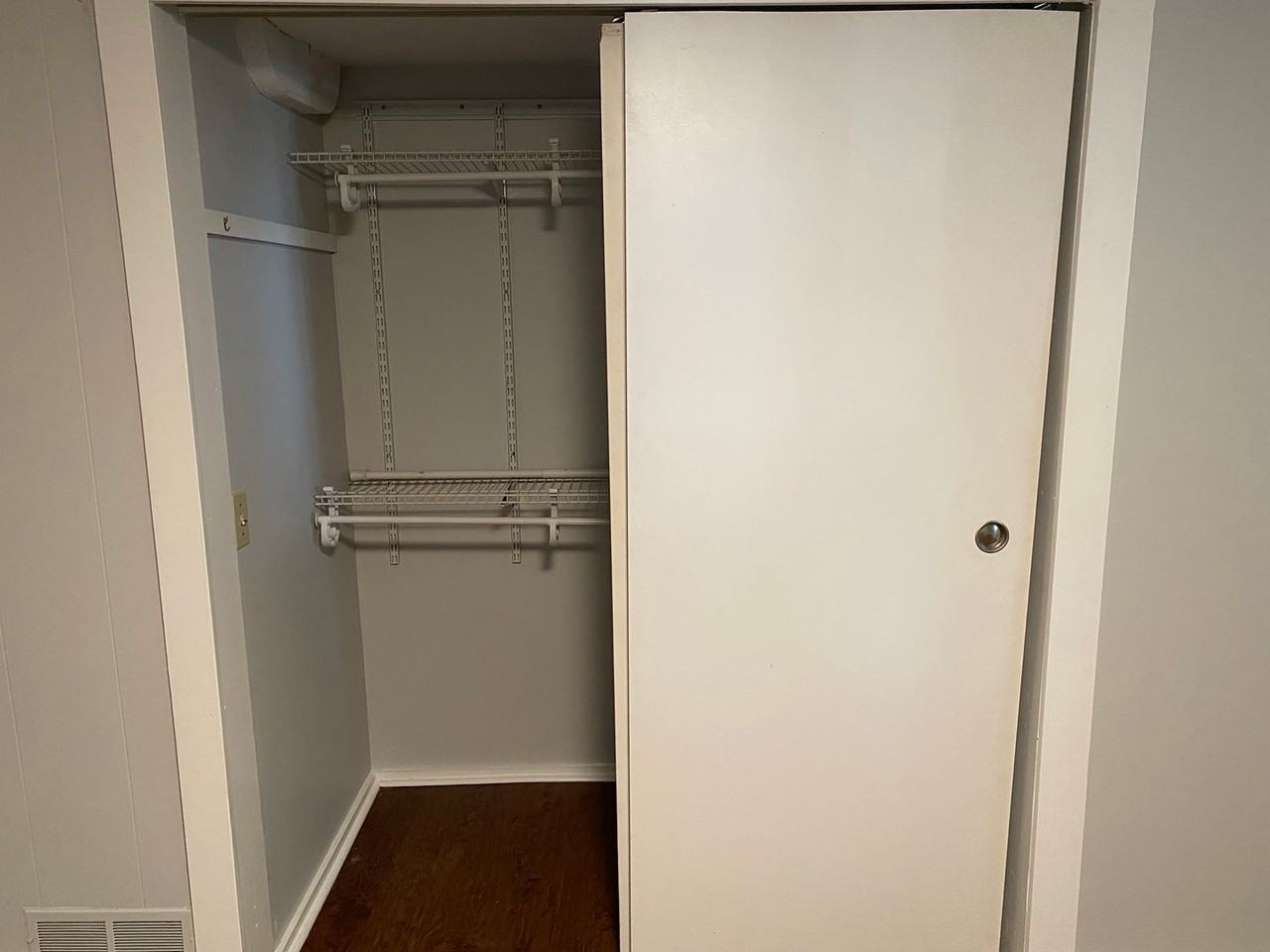 1002 N Aurora Street - Photo 4 of 50