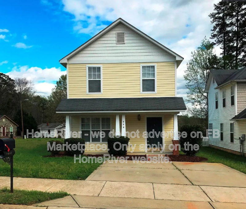 444 Amir Circle - Photo 3 of 14