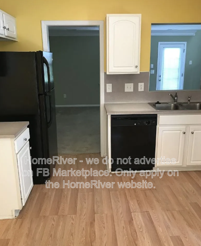 444 Amir Circle - Photo 4 of 14