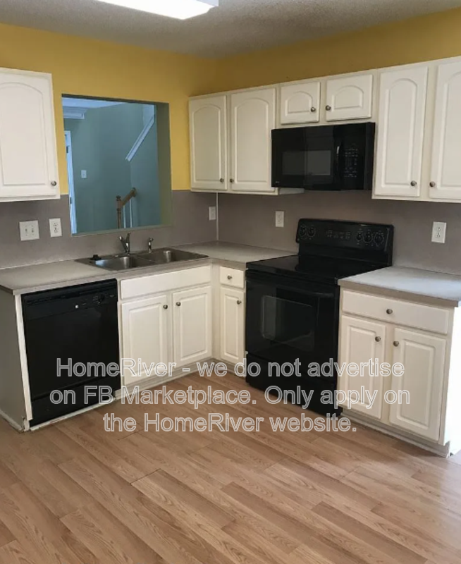 444 Amir Circle - Photo 5 of 14