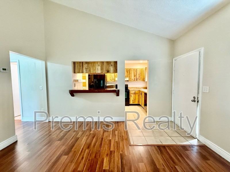 2931 Bough Ave - Photo 6 of 19