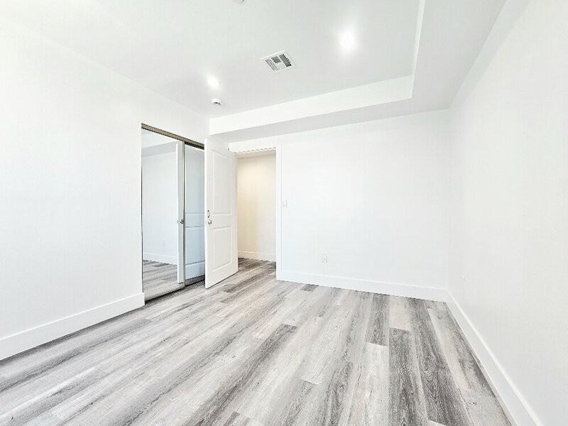 2855 Cincinnati St #7 - Photo 2 of 9