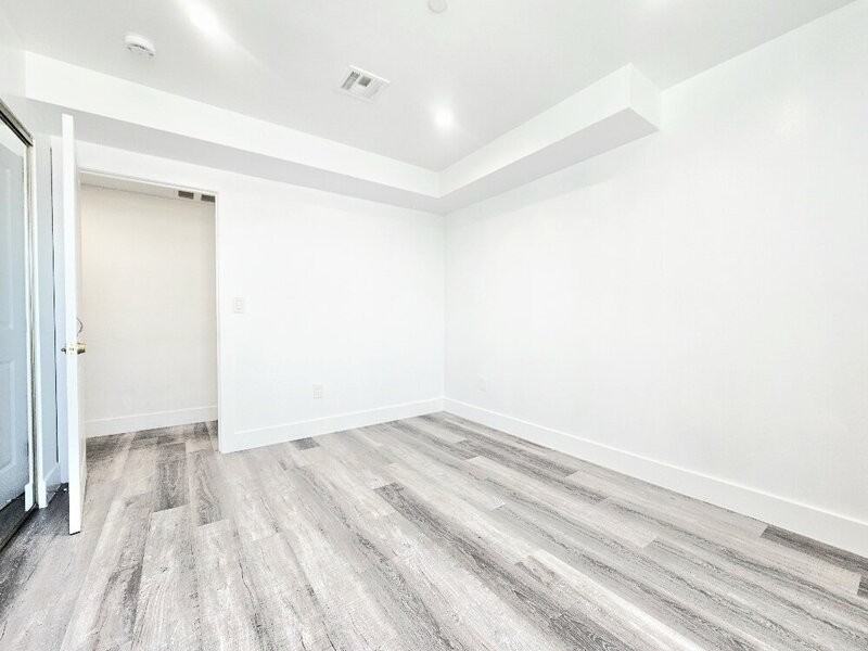 2855 Cincinnati St #7 - Photo 5 of 9