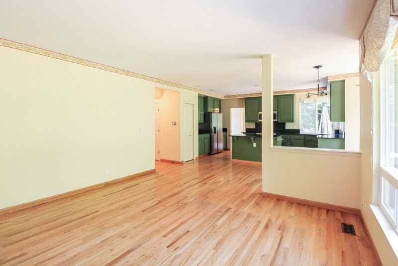 1605 166th Pl Se - Photo 2 of 28