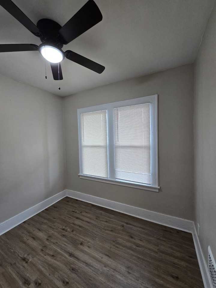 9354 Bessemore St - Photo 4 of 5