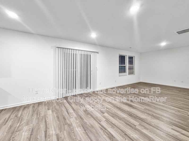 195 Pine Needle Dr - Photo 4 of 19