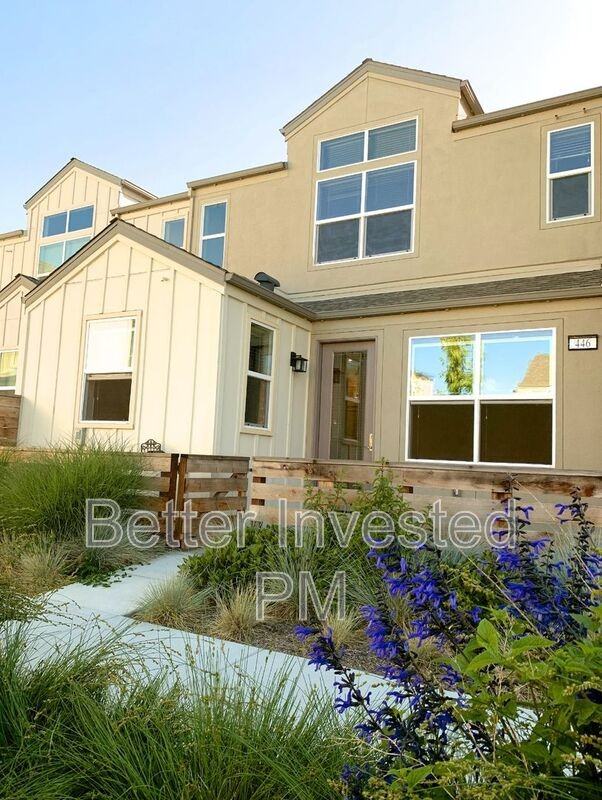 446 Blythewood Place - Photo 2 of 17