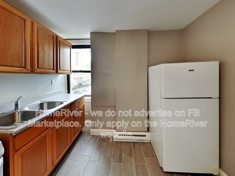 33 S 18th St #2 - Photo 2 of 13