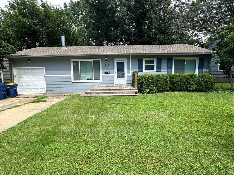 7143 Newton Dr - Photo 2 of 33