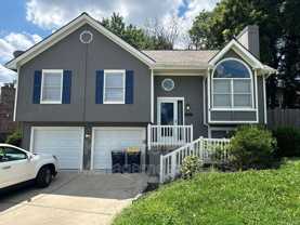 7324 N Oakland Ave - Photo 1 of 1
