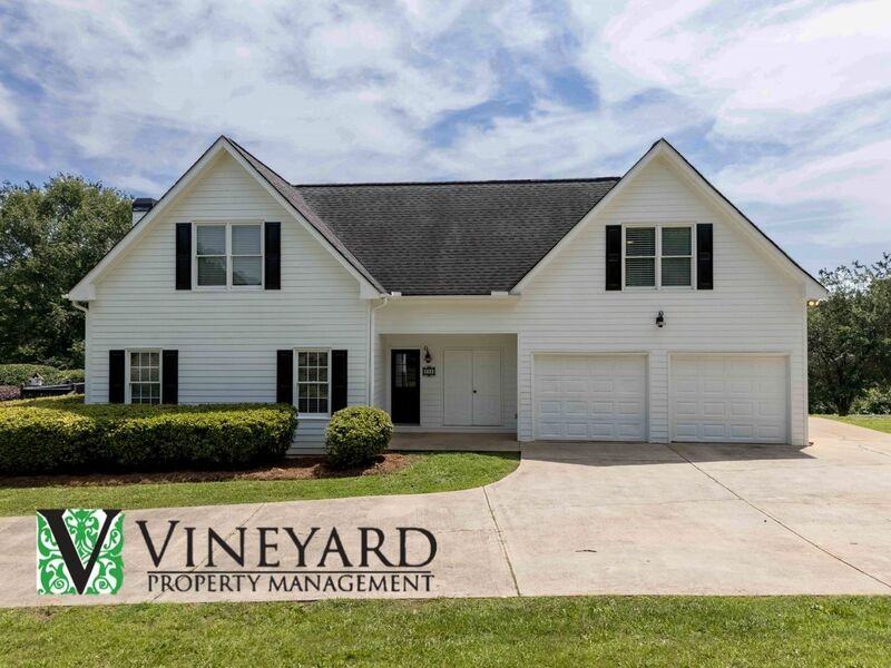 255 Henson Way - Photo 3 of 44