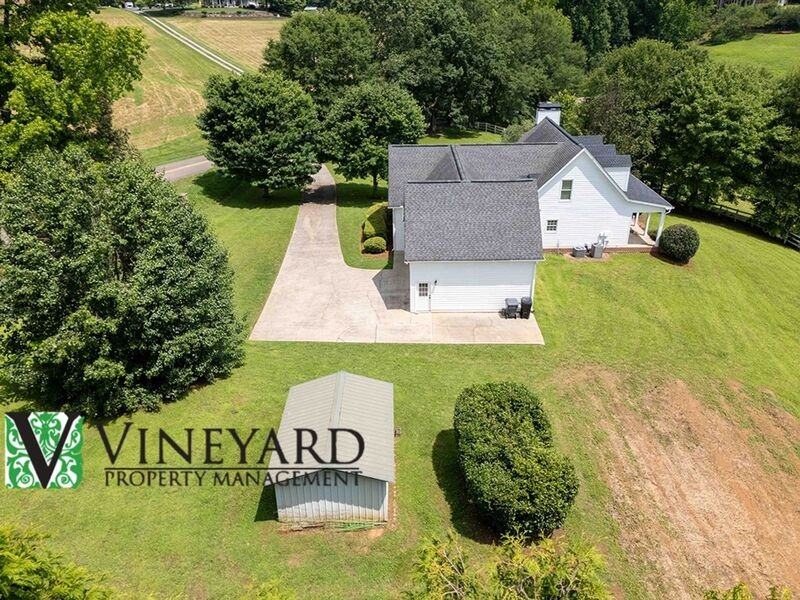 255 Henson Way - Photo 4 of 44