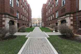 3257 W Wrightwood Ave #3C - Photo 1 of 1