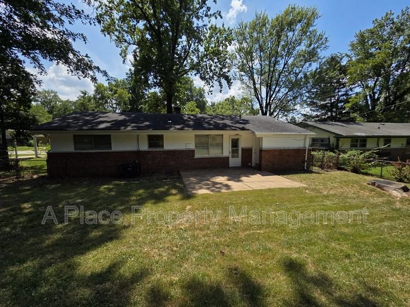 2321 Noll Dr - Photo 2 of 13