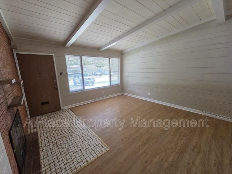 2321 Noll Dr - Photo 5 of 13