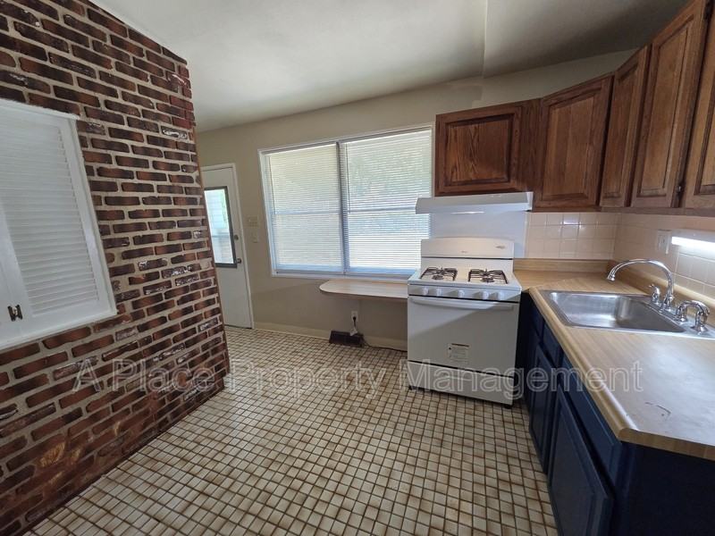 2321 Noll Dr - Photo 7 of 13