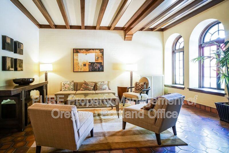 709 Sw 16th Ave #401 - Photo 5 of 17