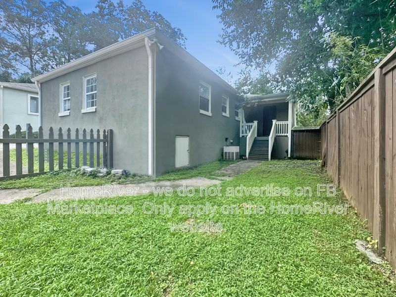 69 Norwood Ave Ne #A - Photo 3 of 19