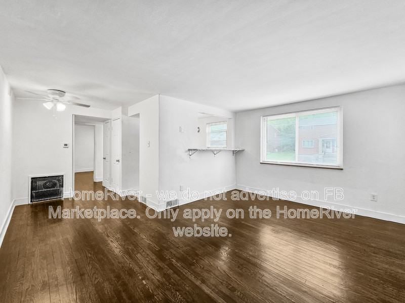 781 Cooke Dr #8 - Photo 3 of 14