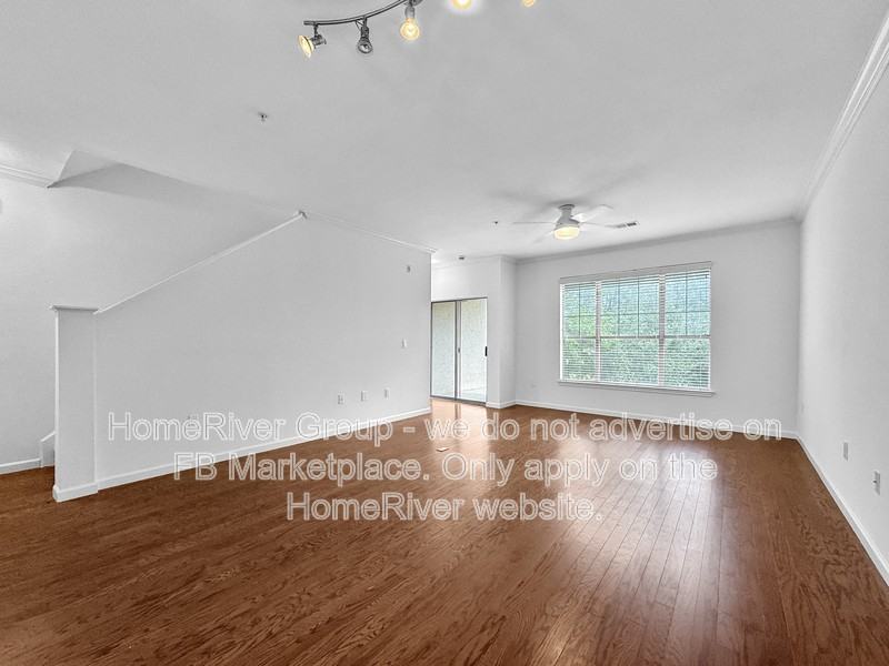 11203 Ranch Rd #205 - Photo 3 of 21