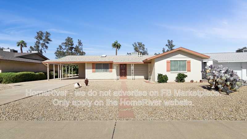 10828 W Crosby Dr - Photo 2 of 14