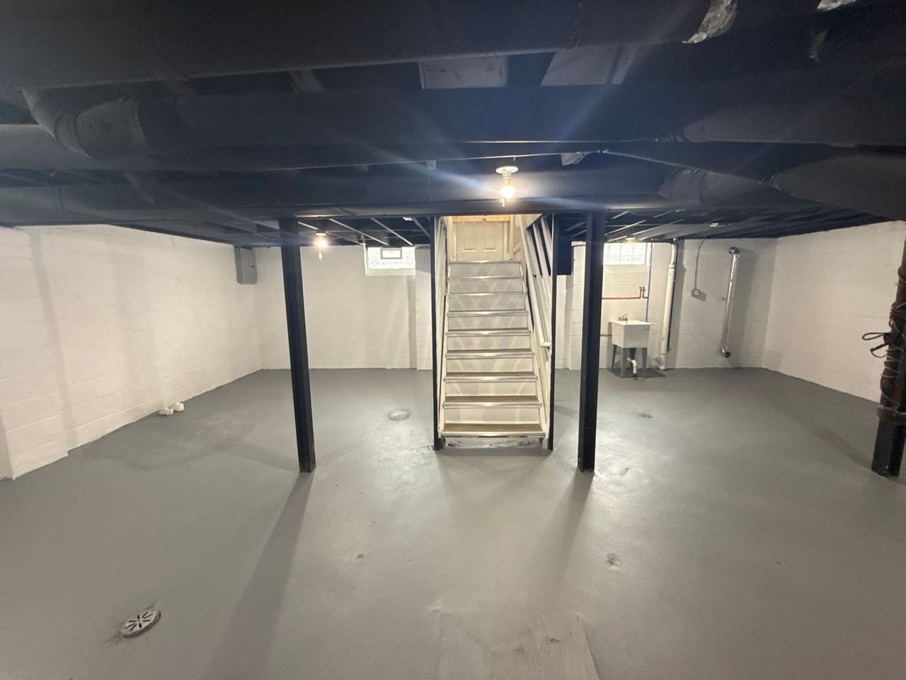 15909 Maddelein Street - Photo 7 of 7