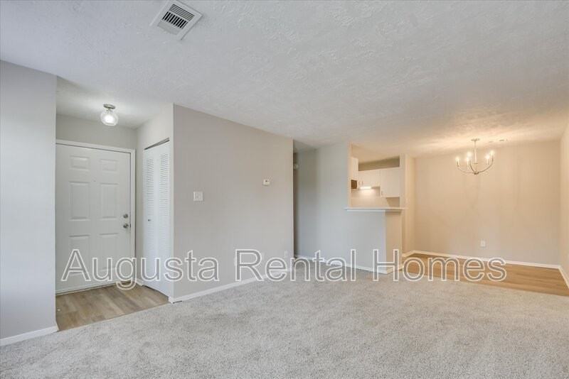 Hunters Run Apartments - Photo 4 of 50