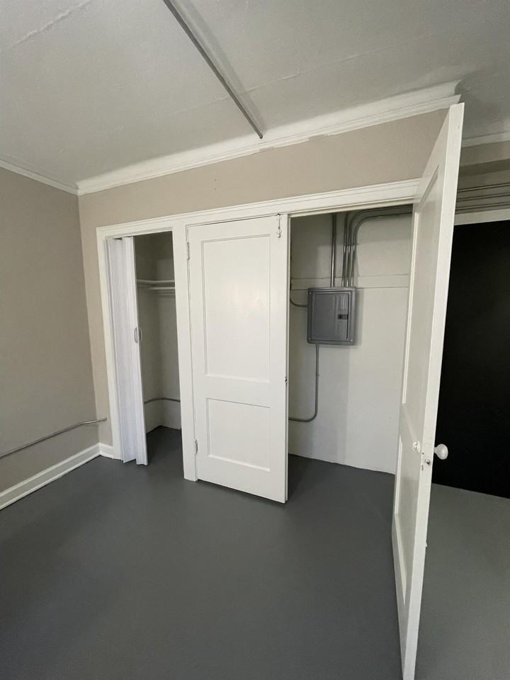 3136 Grand Ave - Photo 5 of 21