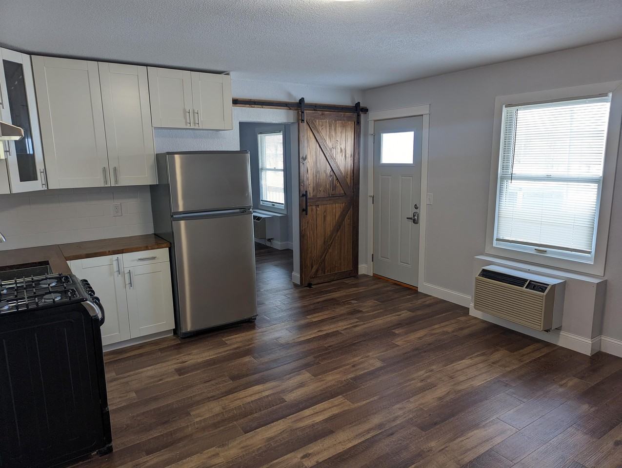 205 Oskaloosa Street - Photo 4 of 24